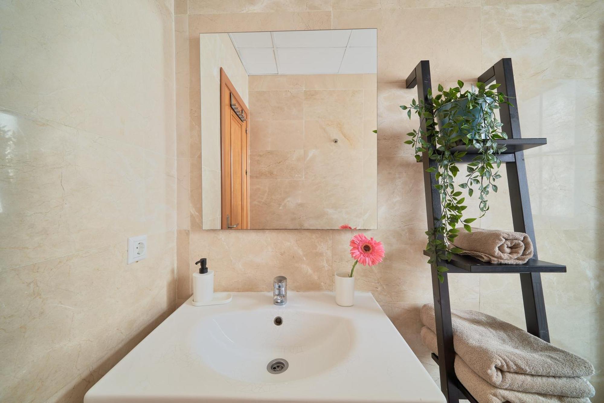 Apartamento En El Centro, Tranquilo Y Luminoso Μάλαγα Εξωτερικό φωτογραφία